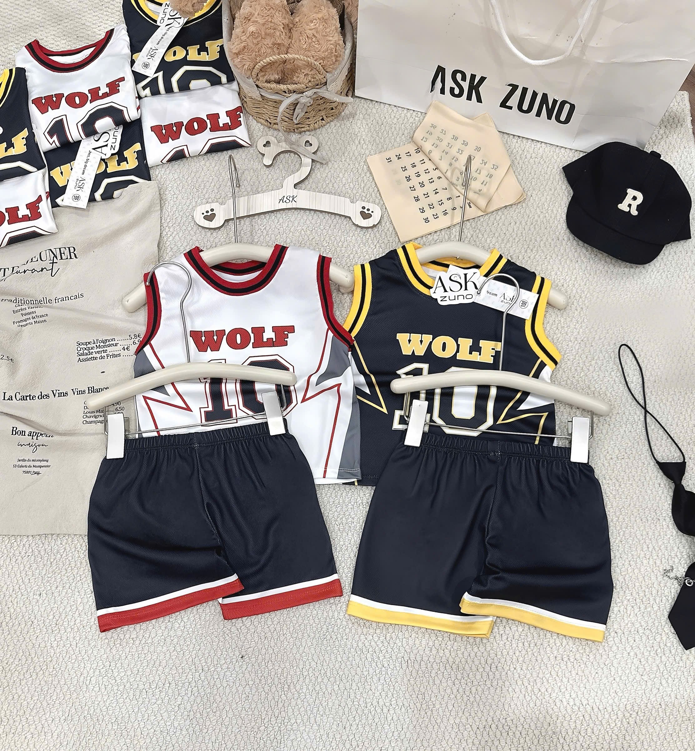 T285 - SET 2 BỘ ĐÙI BÉ TRAI THỂ THAO BA LỖ WOLF 10
