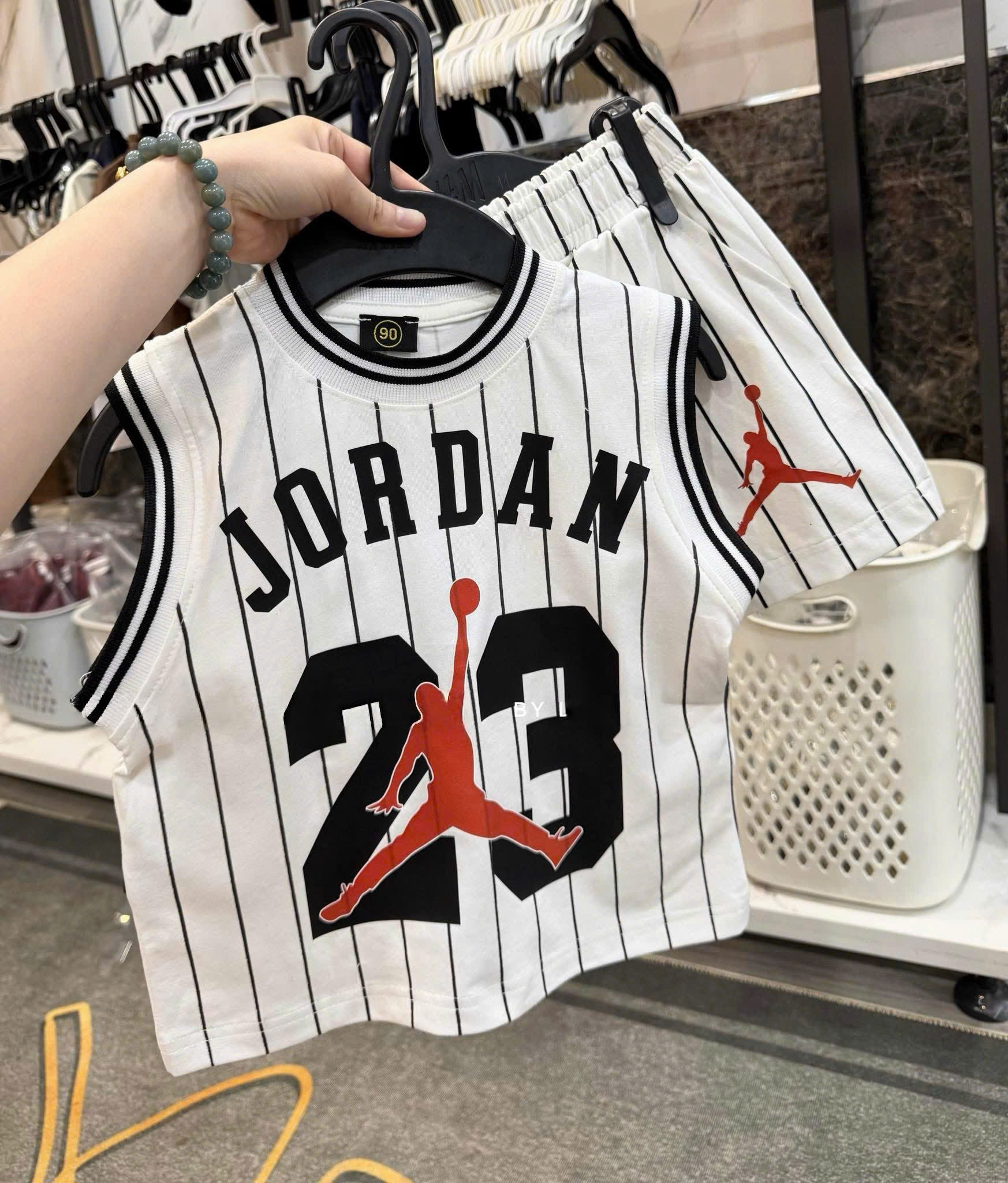 T286 - SET 2 BỘ ĐÙI BÉ TRAI BA LỖ JORDAN BULLS 23 đen trắng