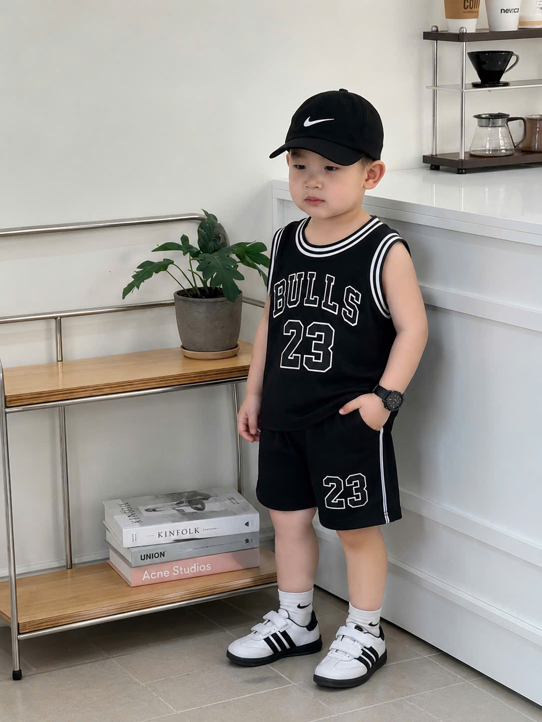 T286 - SET 2 BỘ ĐÙI BÉ TRAI BA LỖ JORDAN BULLS 23 đen trắng