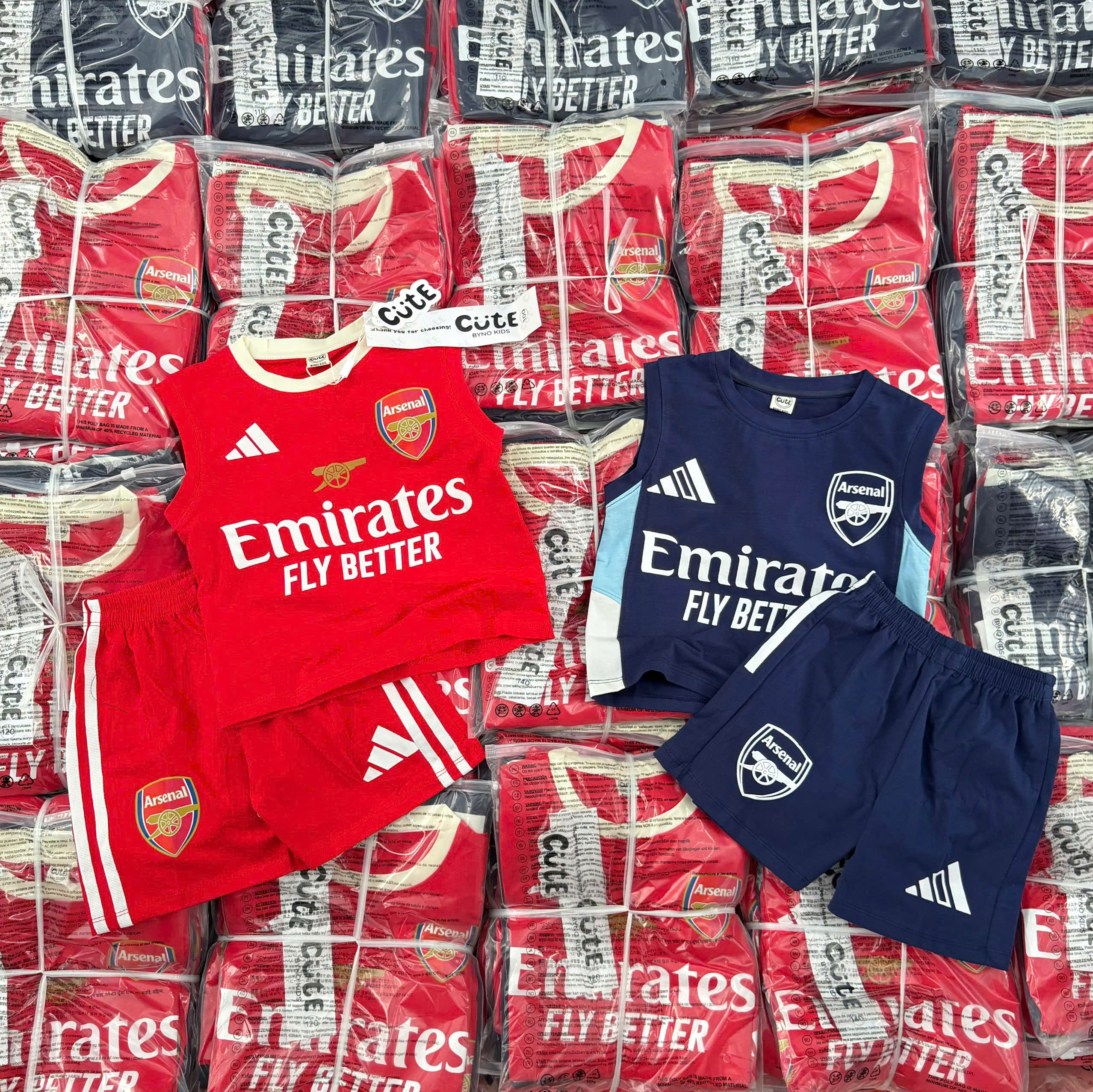 T291 - SET 2 BỘ ĐÙI BÉ TRAI BA LỖ Emirates xanh đỏ