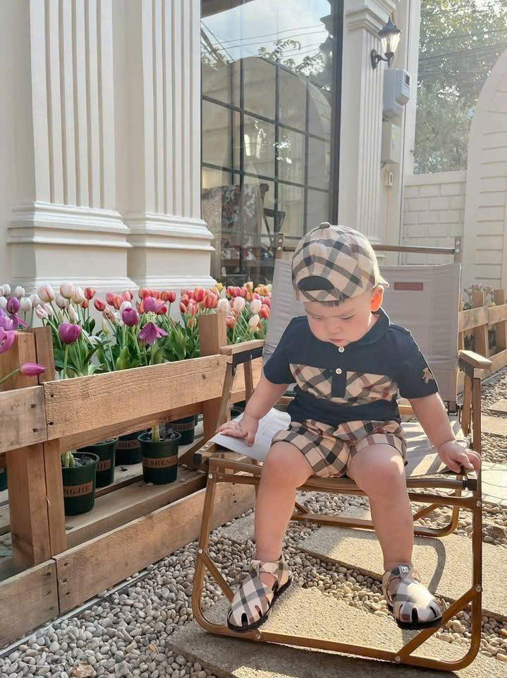 T301 - BỘ ĐÙI BÉ TRAI ÁO POLO THAN PHỐI KẺ CARO KÈM MŨ
