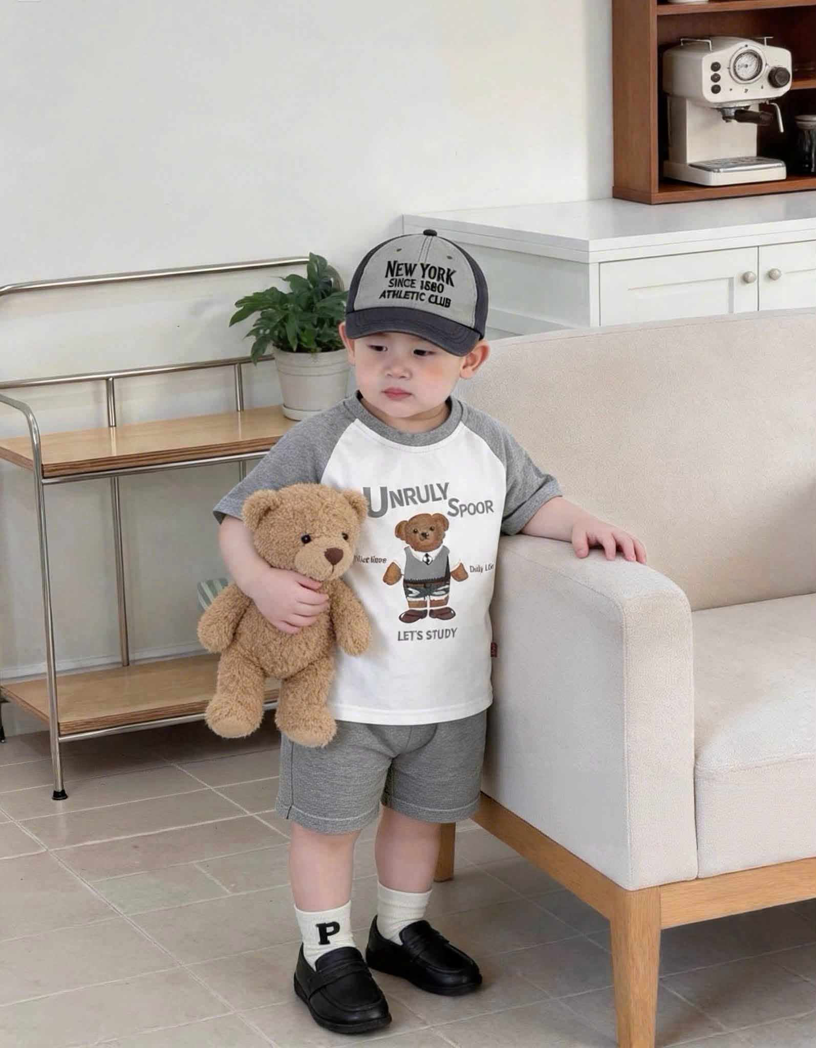 T305 - SET 2 BỘ ĐÙI BÉ TRAI PHỐI TRẮNG GẤU UNRULY nâu xám