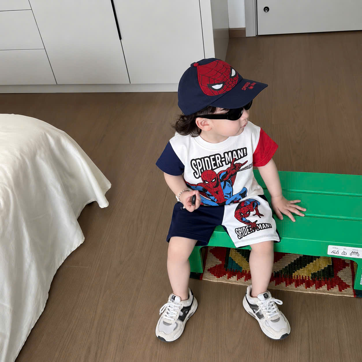 T307 - BỘ ĐÙI BÉ TRAI SPIDERMAN TRẮNG PHỐI TAY ĐỎ THAN KÈM MŨ