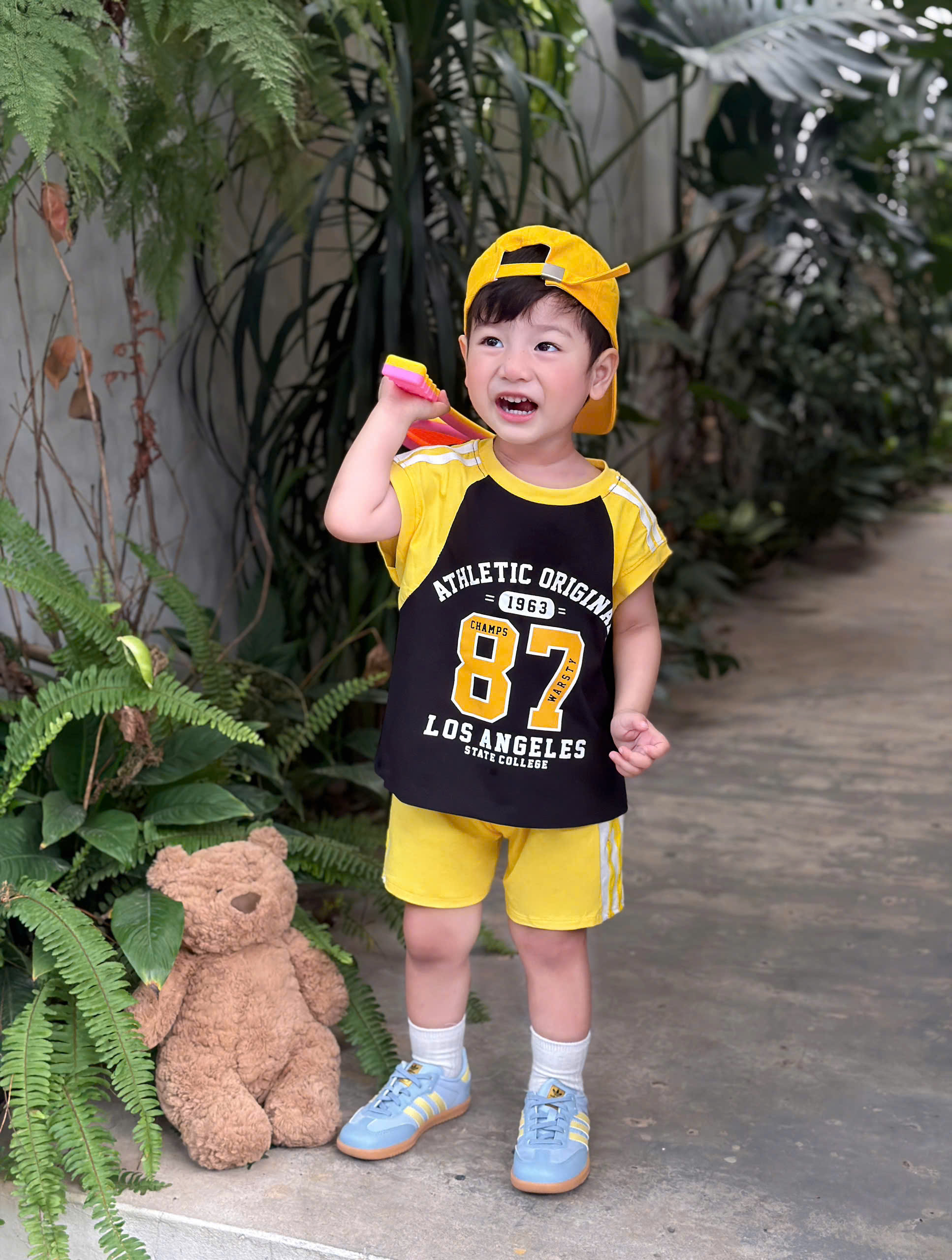 T317 - SET 3 BỘ ĐÙI BÉ TRAI BA LỖ THỂ THAO MU 87 đen đỏ trắng
