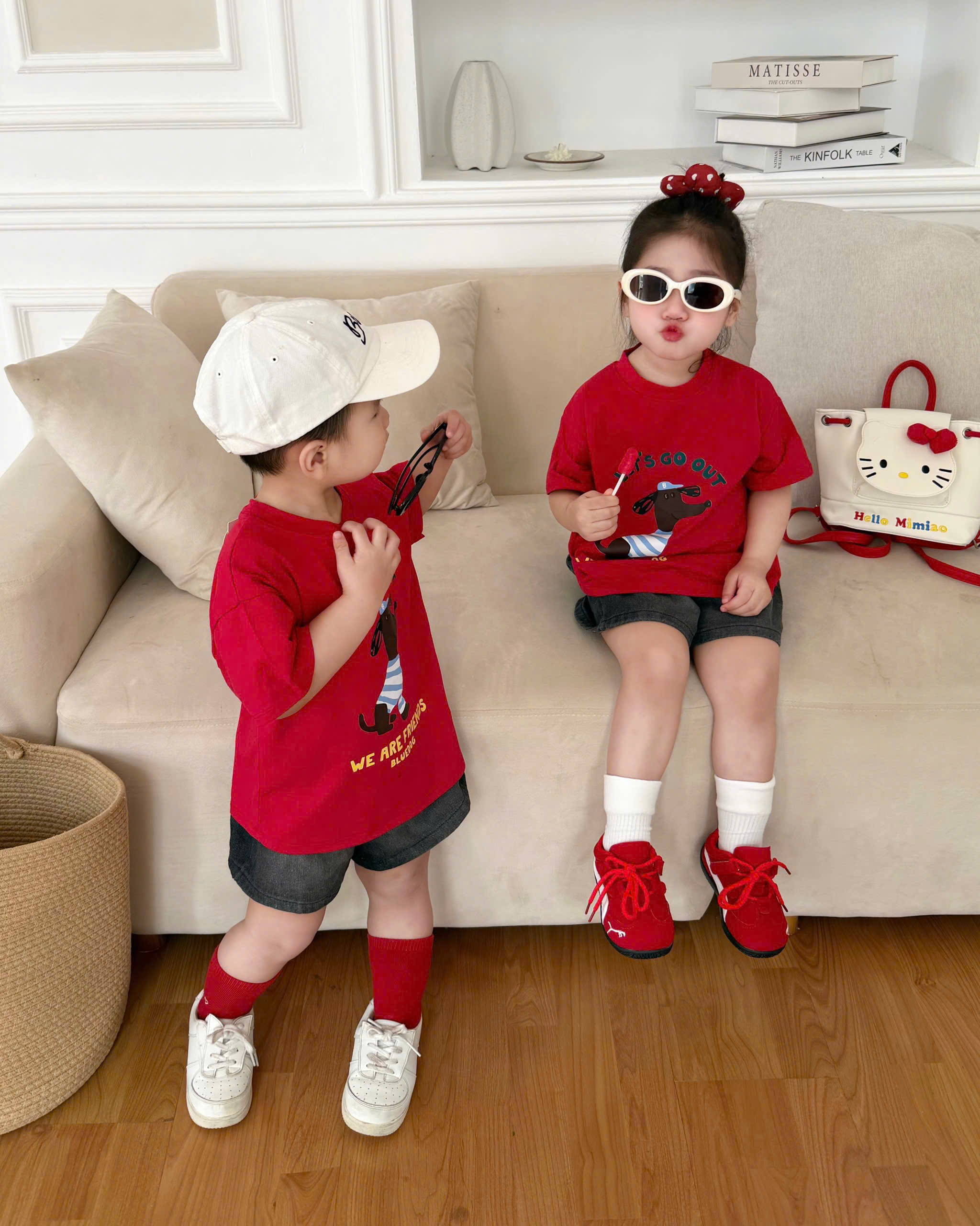 T343 - BỘ ĐÙI BÉ TRAI ÁO ĐỎ CHÓ LETS GO QUẦN BÒ XÁM