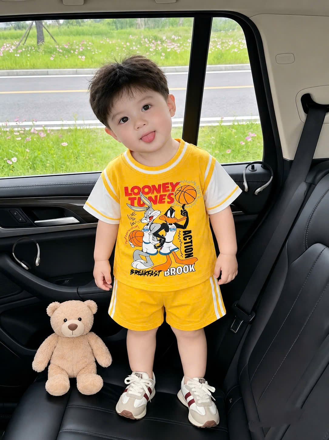 T361 - SET 2 BỘ ĐÙI BÉ TRAI LOONEY CHICAGO đỏ vàng