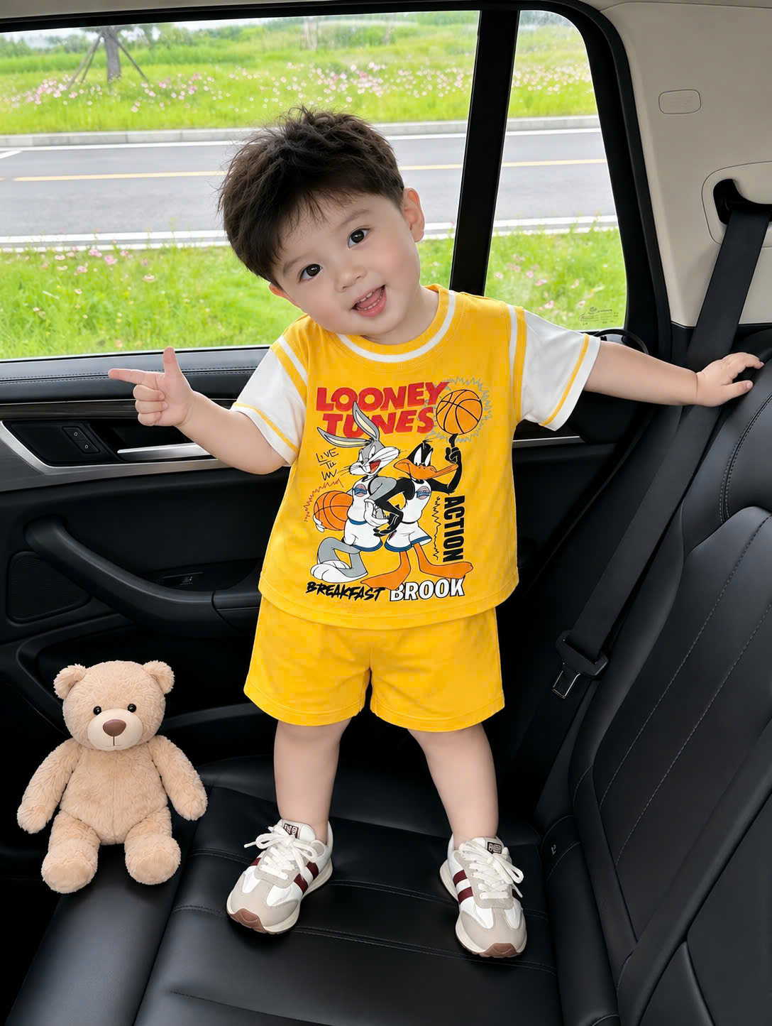 T361 - SET 2 BỘ ĐÙI BÉ TRAI LOONEY CHICAGO đỏ vàng