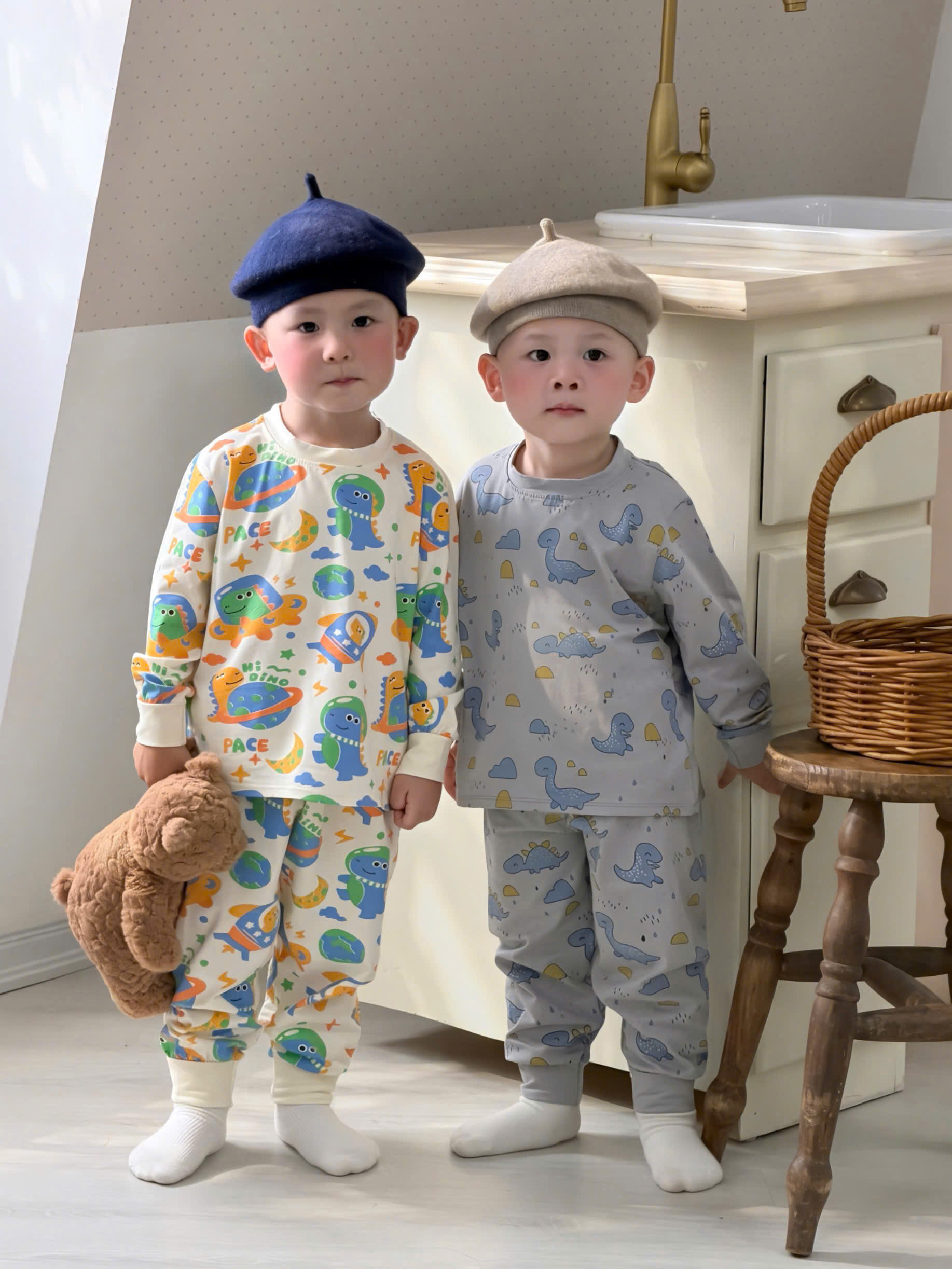 T366 - SET 2 BỘ BÉ TRAI DÀI TAY KHỦNG LONG XANH Hi Dino