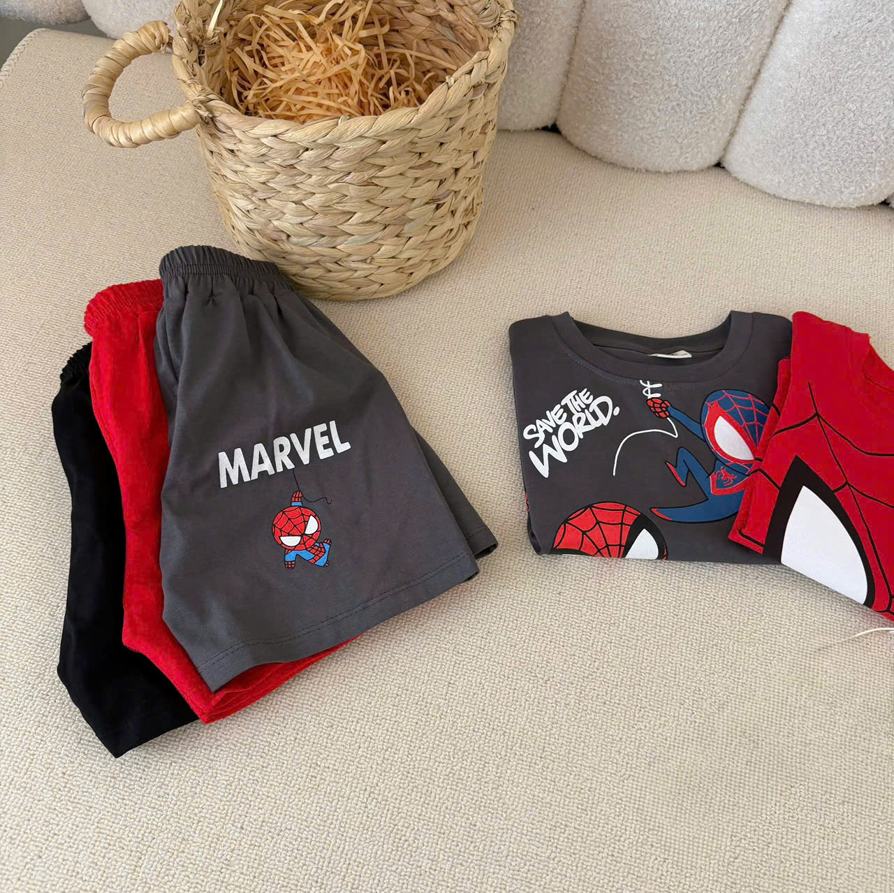 T450 - SET 3 BỘ ĐÙI BÉ TRAI MARVEL BATMAN xám đỏ