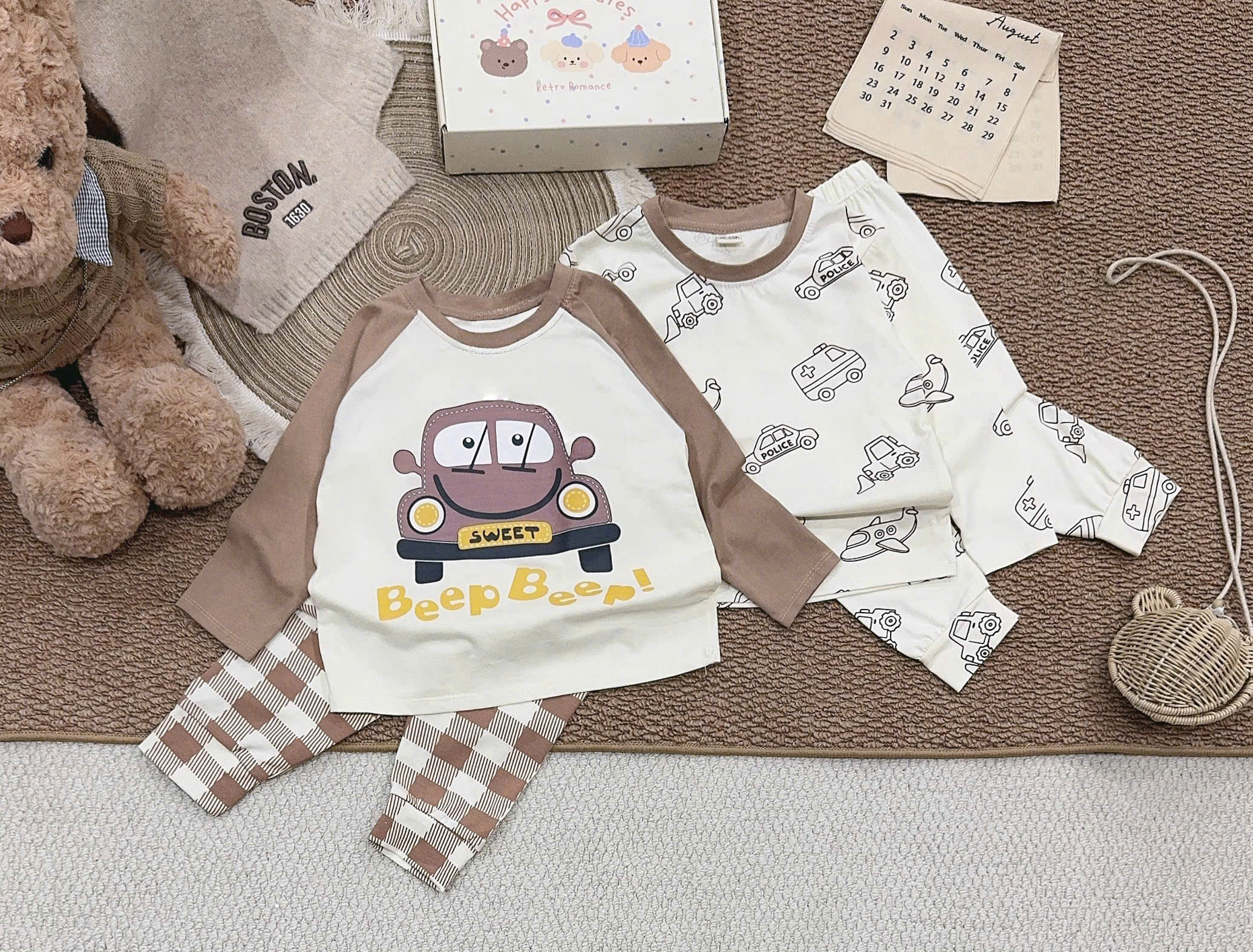 T455 - SET 2 BỘ BÉ TRAI DÀI TAY COTTON OTO BEEP nâu be