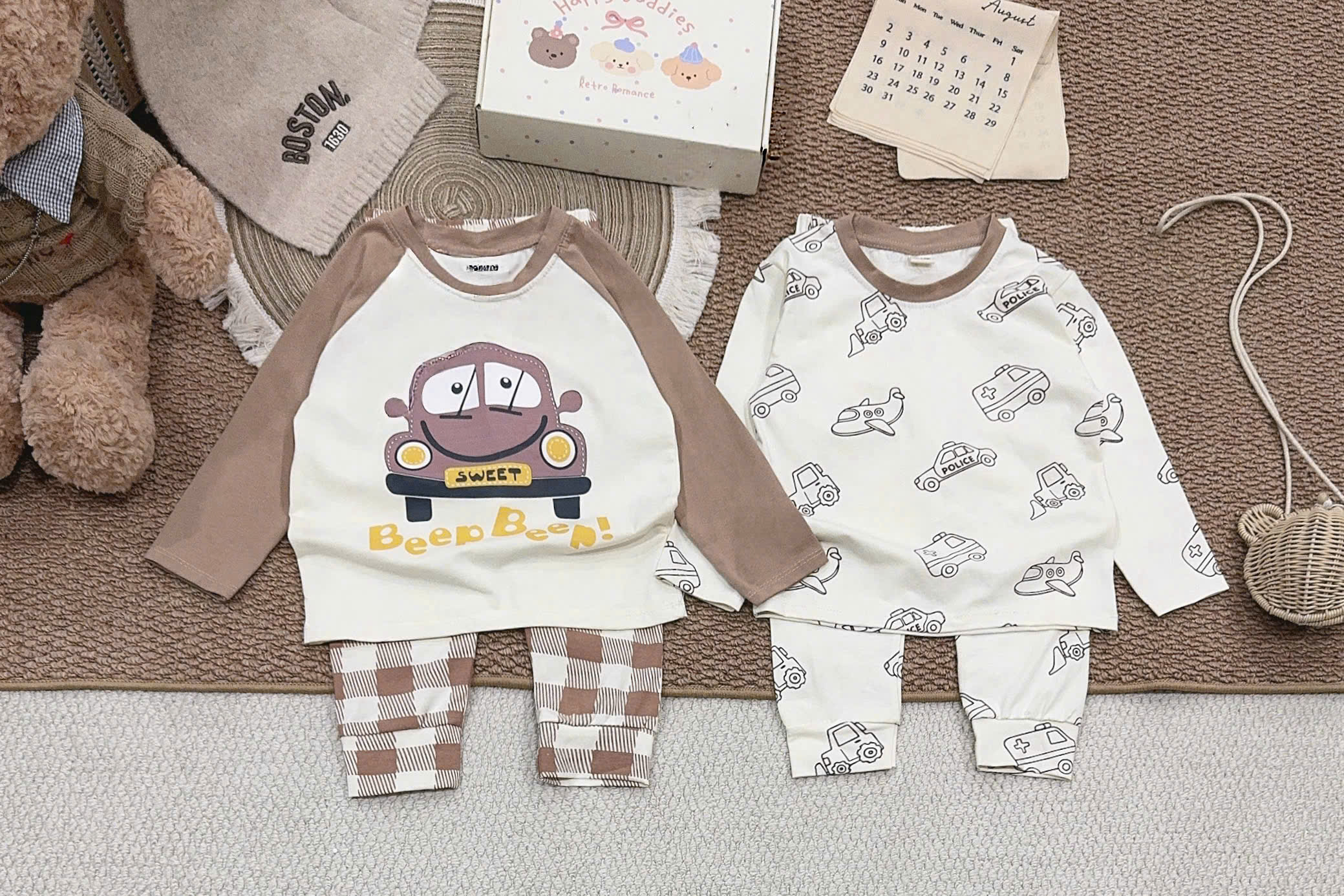 T455 - SET 2 BỘ BÉ TRAI DÀI TAY COTTON OTO BEEP nâu be