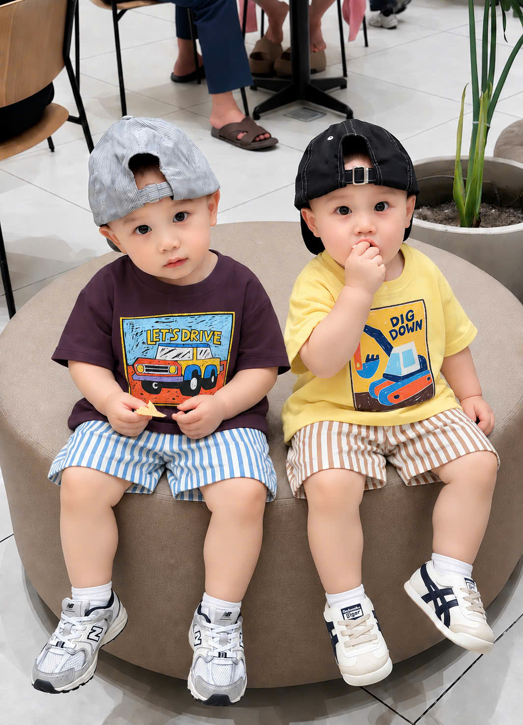 T456 - SET 2 BỘ ĐÙI BÉ TRAI OTO nâu vàng QUẦN SỌC