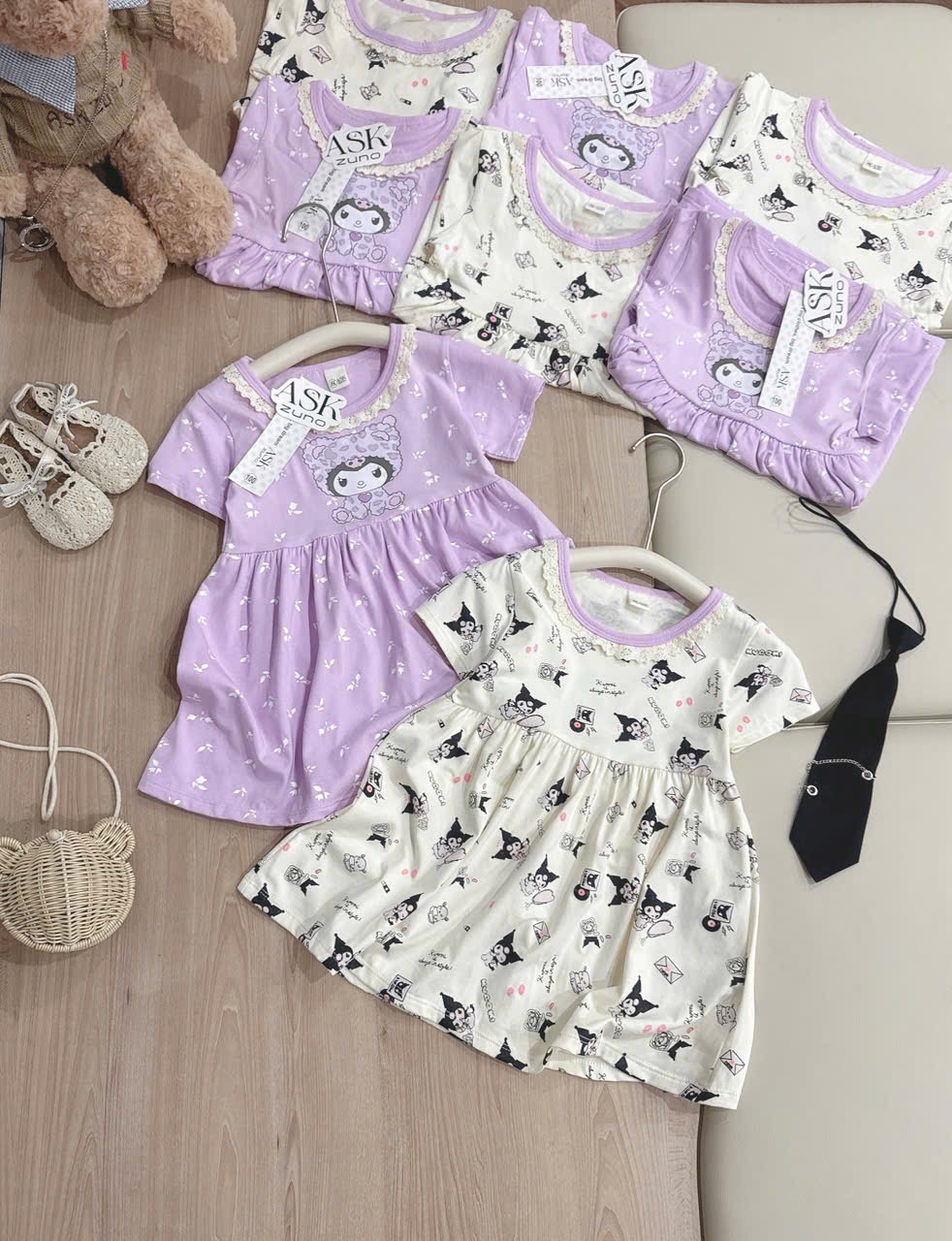 VB561 - SET 2 VÁY BÉ GÁI KUROMI CỔ REN tím be