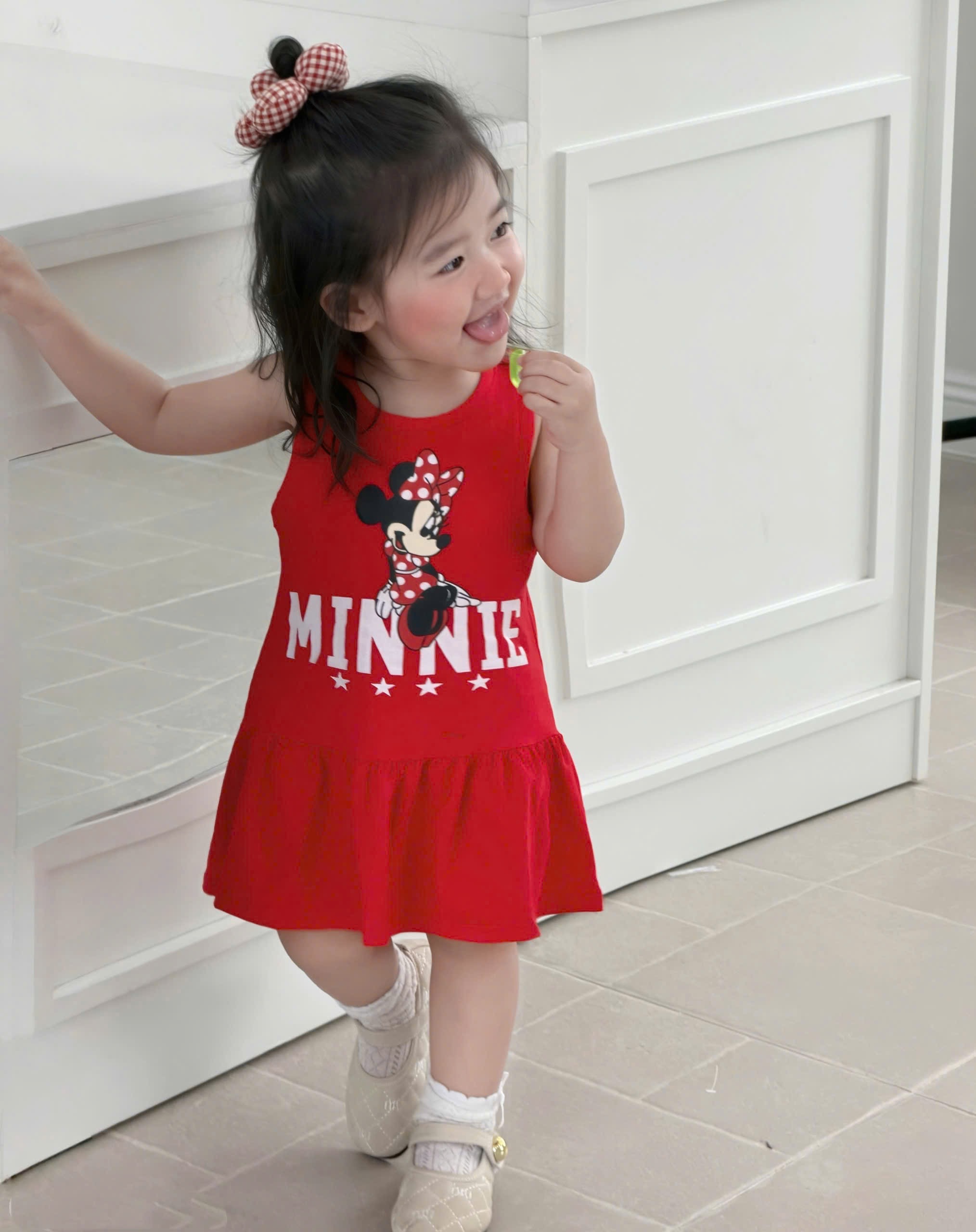VB562 - SET 2 VÁY BÉ GÁI SÁT NÁCH XOÈ GẤU MICKEY KITTY
