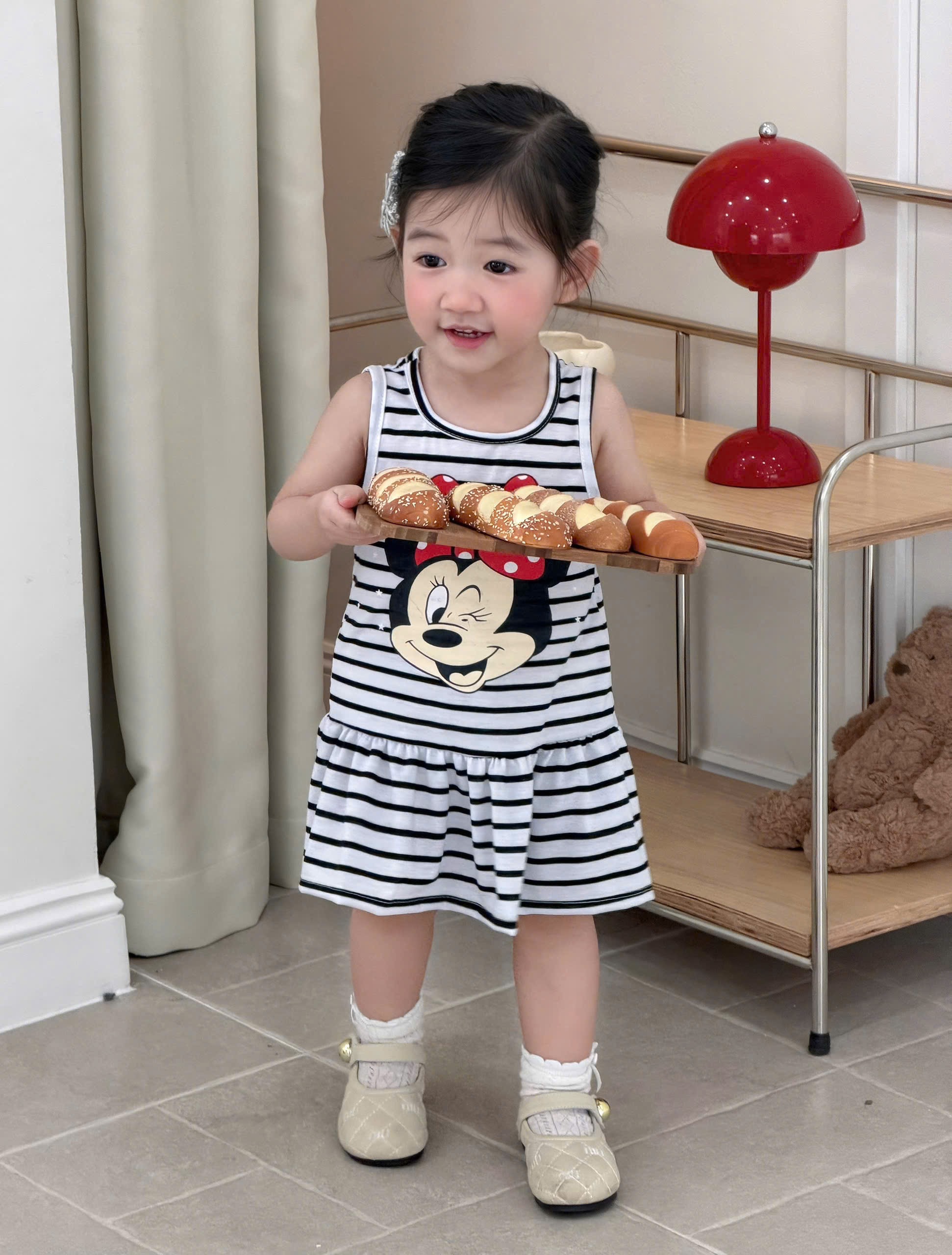 VB562 - SET 2 VÁY BÉ GÁI SÁT NÁCH XOÈ GẤU MICKEY KITTY