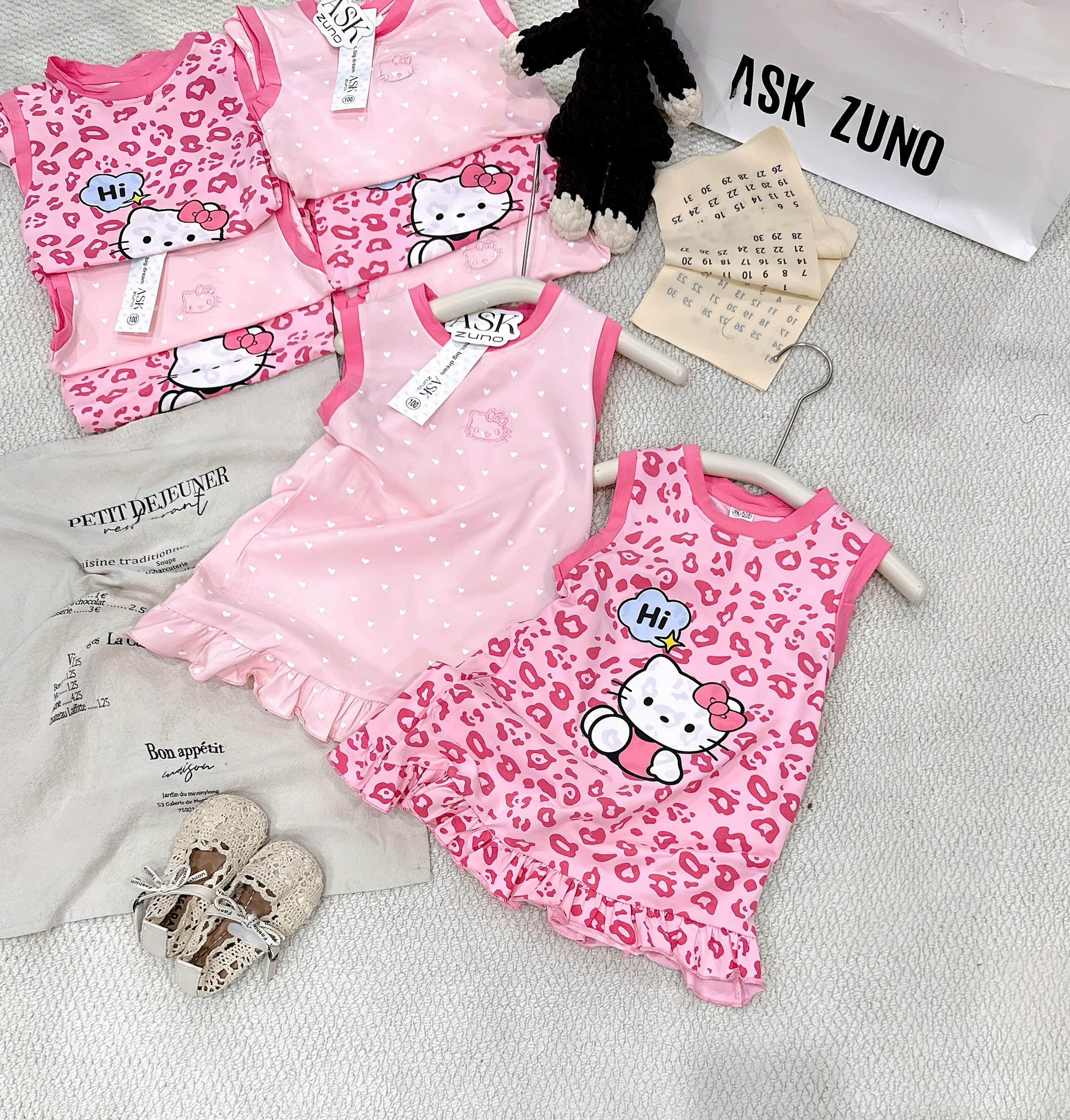 VB570 - SET 2 VÁY BÉ GÁI SÁT NÁCH KITTY HI báo hồng