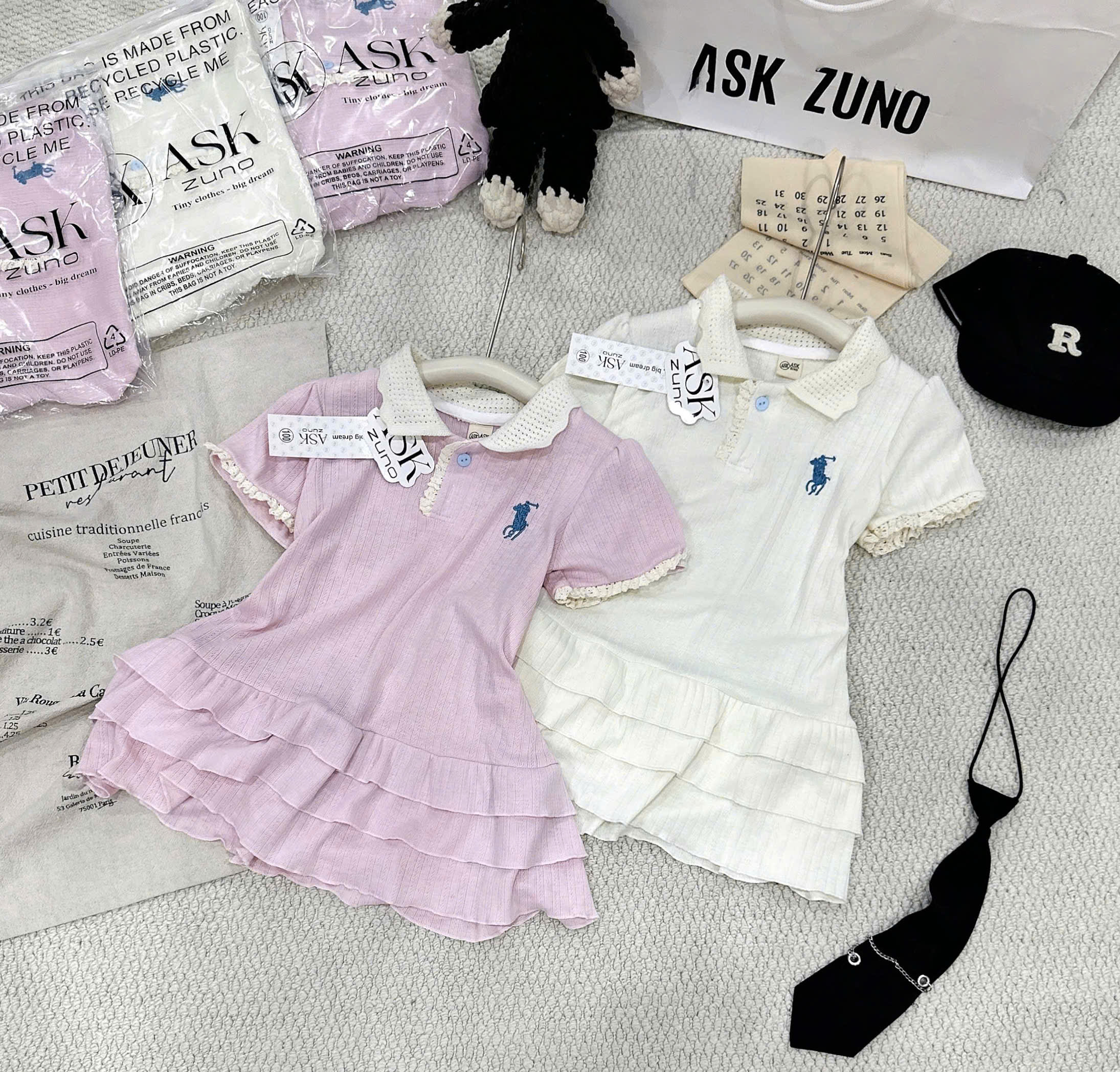 VB580 - VÁY POLO BÉ GÁI TĂM THÊU KỊ SĨ BÈO TẦNG