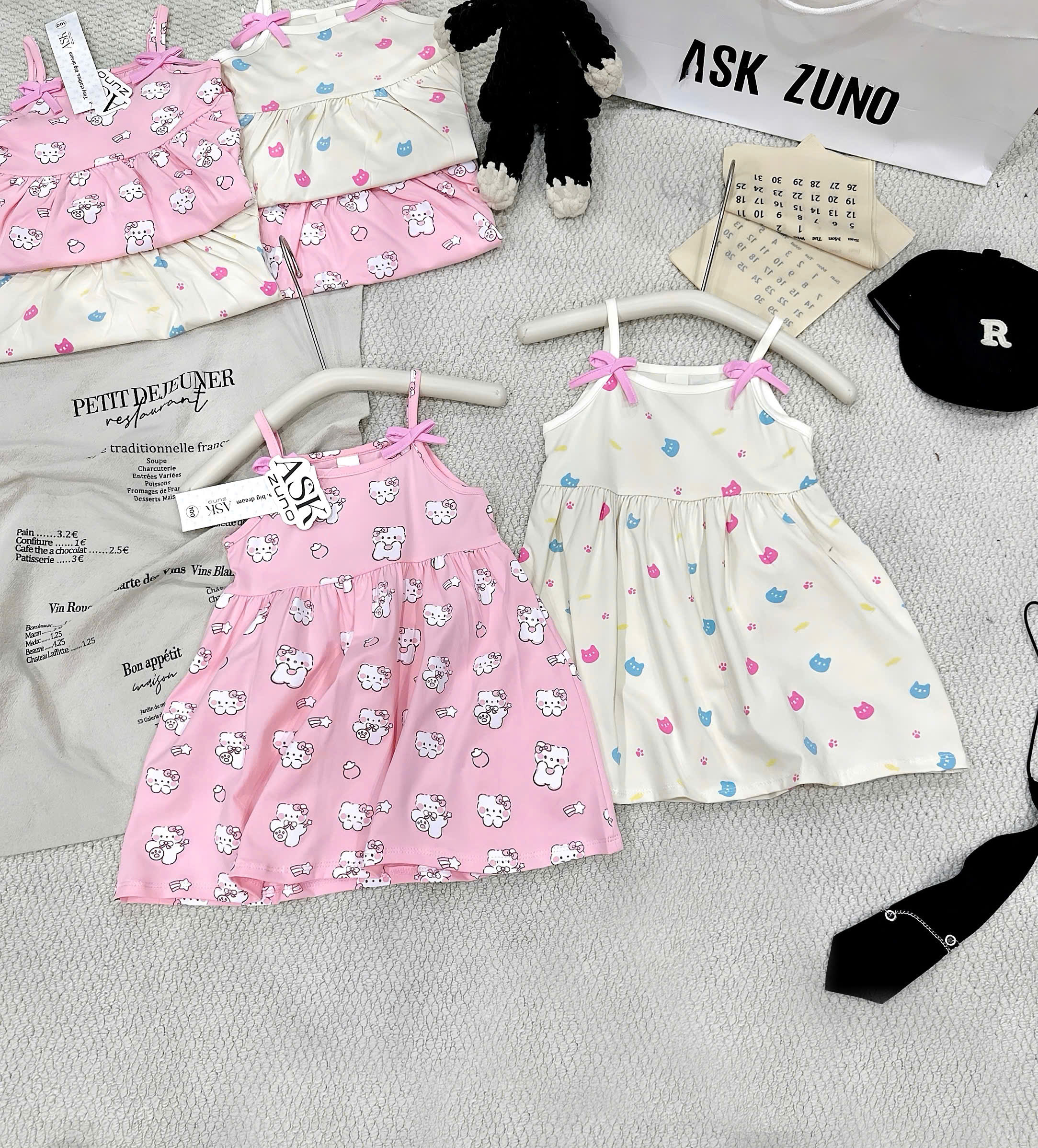 VB588 - SET 2 VÁY BÉ GÁI 2S GẤU ĐÍNH NƠ hồng be