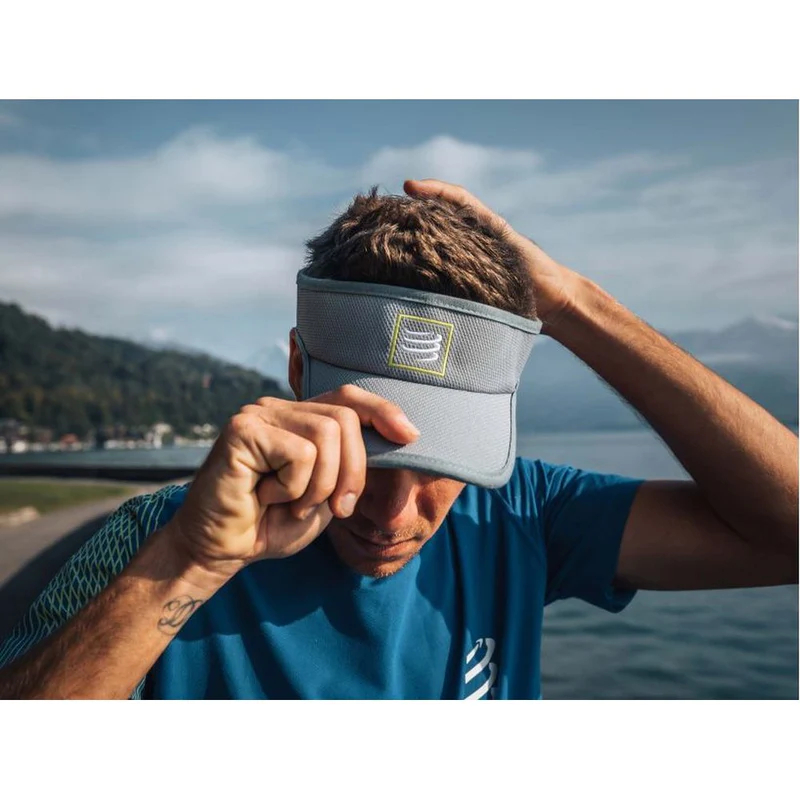 MŨ COMPRESSPORT RUNNING VISOR - GREY