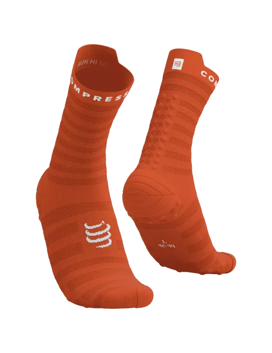 TẤT COMPRESSPORT PRO RACING SOCKS V4.0 ULTRALIGHT RUNHIGHT - FIRE WHITE