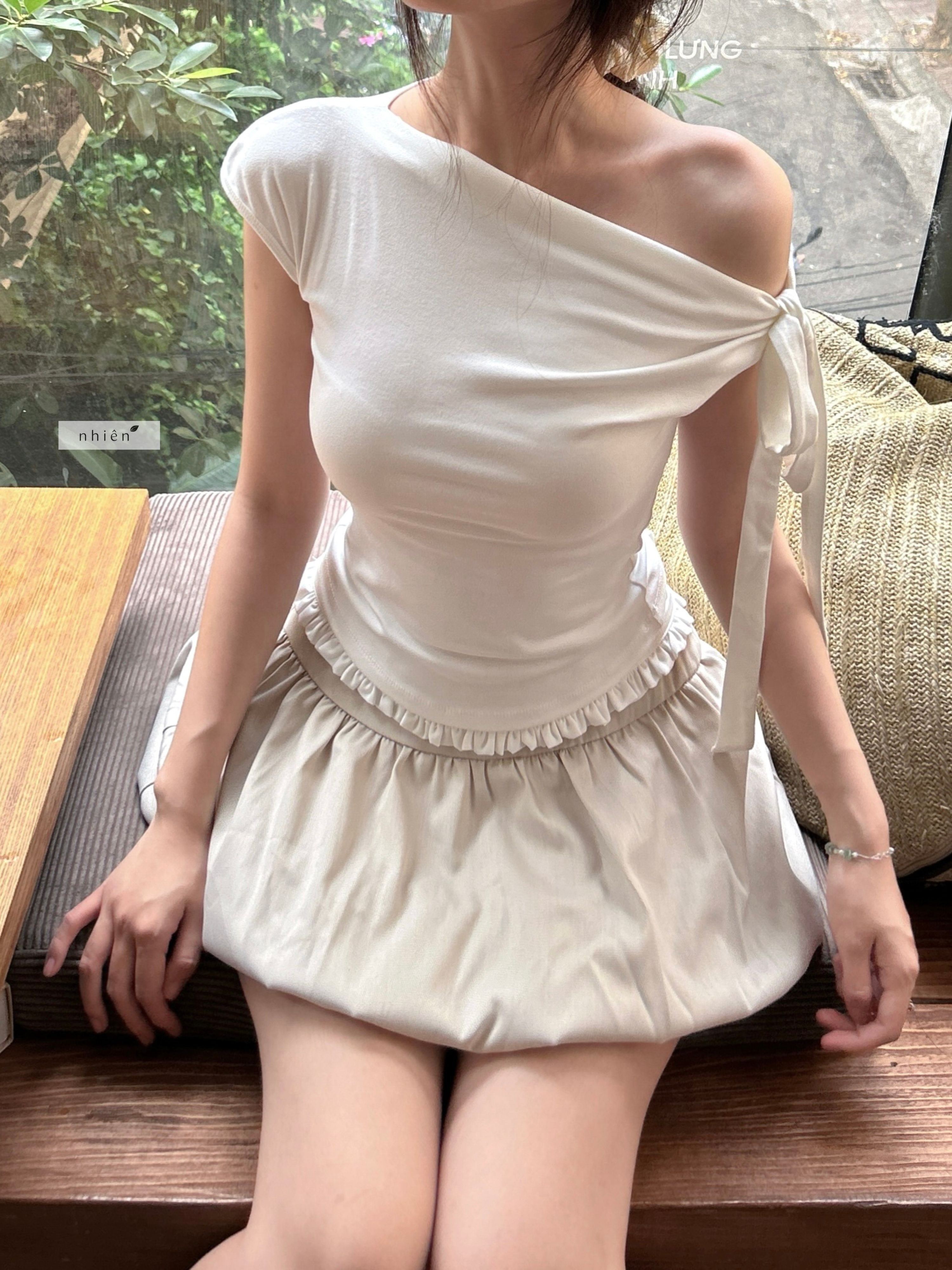 A250 ÁO BETTY LỆCH VAI