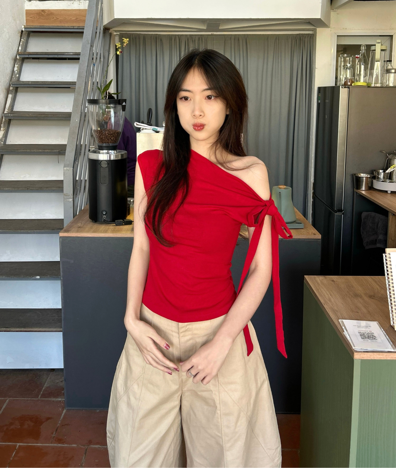 A250 ÁO BETTY LỆCH VAI