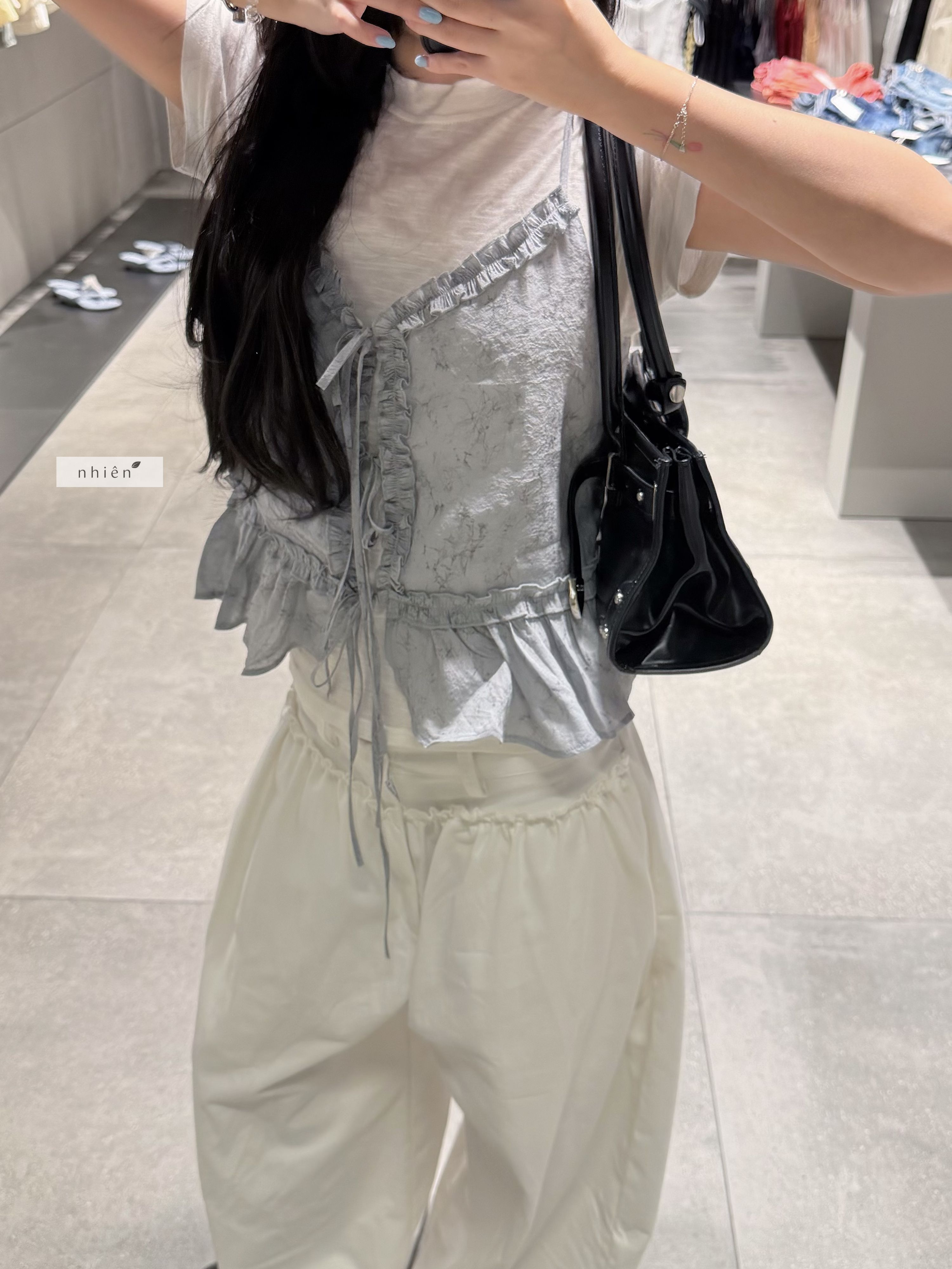 A340 EYELET TOP