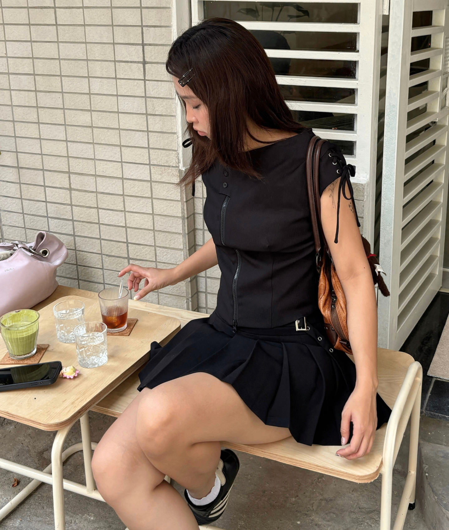 A375 EDGY ZIP TOP