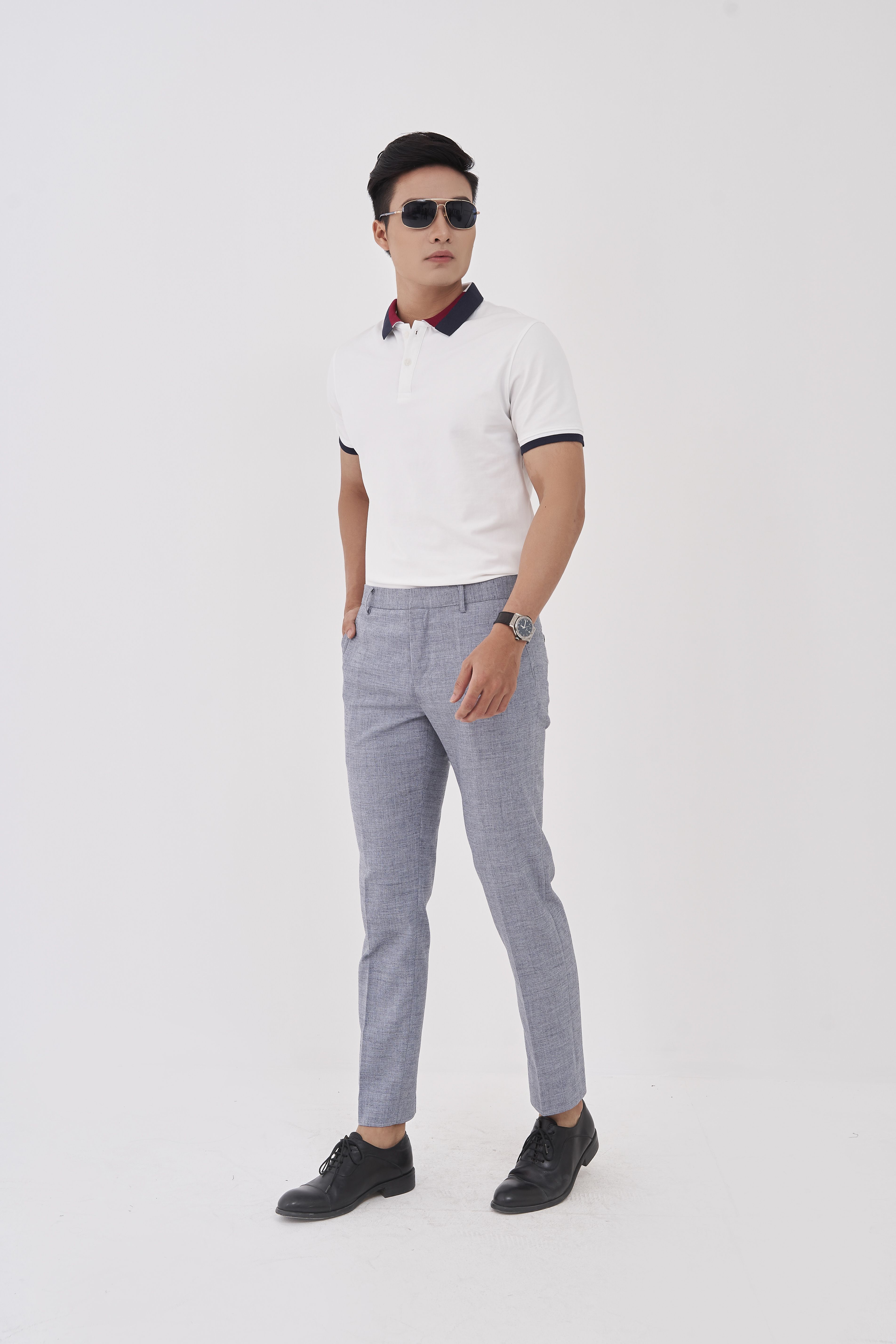 AP cotton trắng cổ pha tím than đỏ