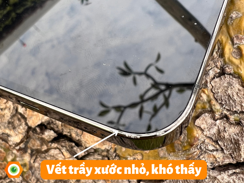 iPhone-12-Pro-Max-cu-xuoc-nho