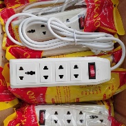 Ổ Cắm Điện 4 Lỗ Đa Năng , Có Công Tắc, Có Bảo Vệ Quá Tải, Chịu
