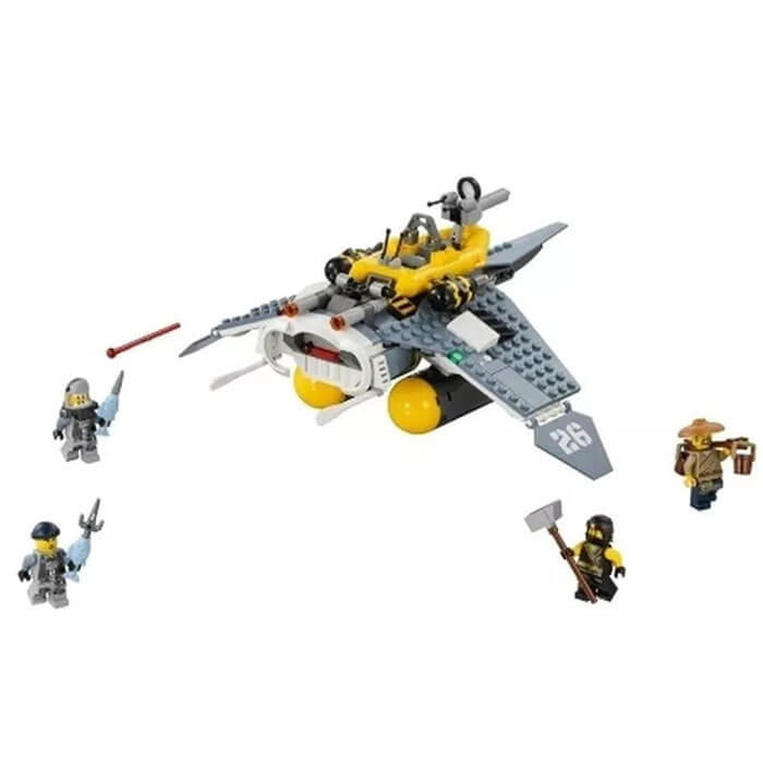 Ninjago-May-Bay-Nem-Bom-Quy-Bien-10716_tải-xuống-(1).jpg