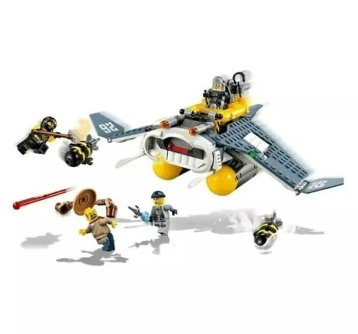 Ninjago-May-Bay-Nem-Bom-Quy-Bien-10716_tải-xuống-(4).jpg