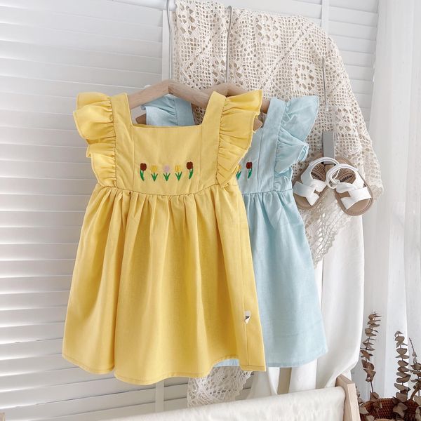Váy linen mozi cổ vuông tay cánh tiên thêu hoa
