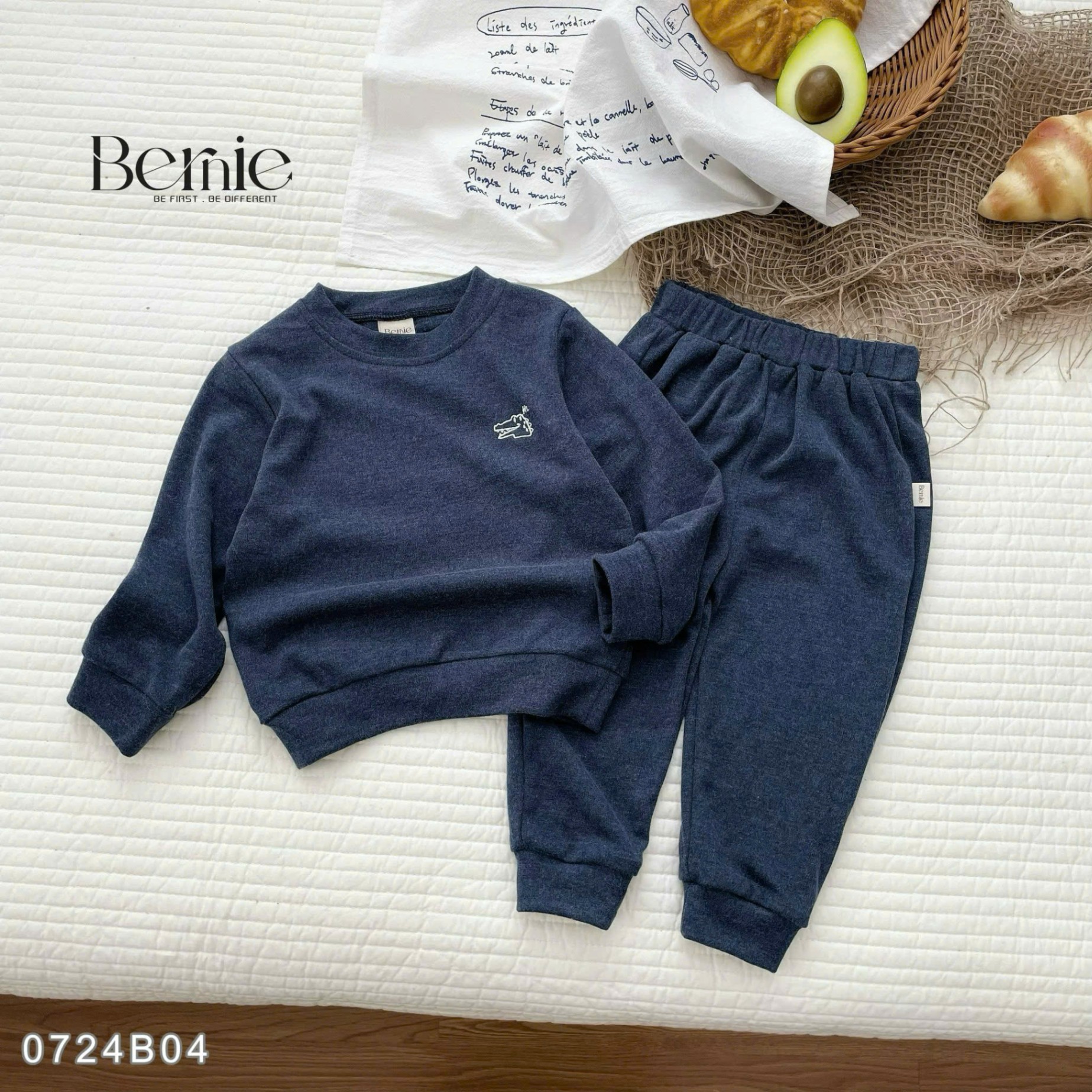 Bộ bozip cotton dài tay thuê ngực Bernie cho bé