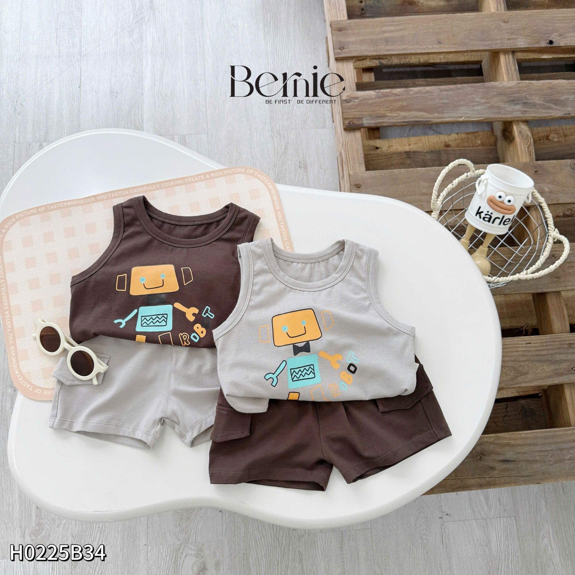 Set ba lỗ phối chéo in hình robot Bernie