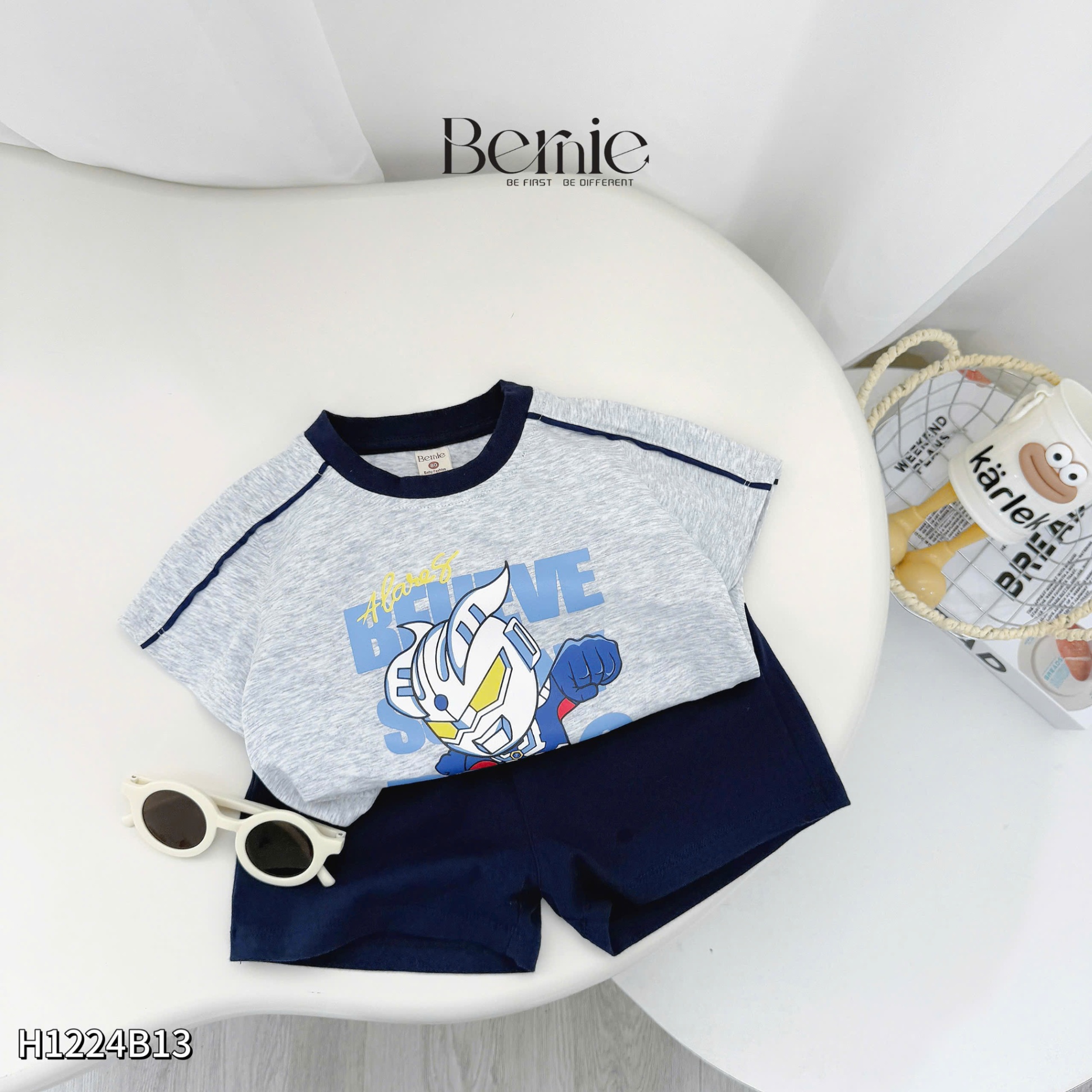 Set cộc tay siêu nhân điện quang Bernie