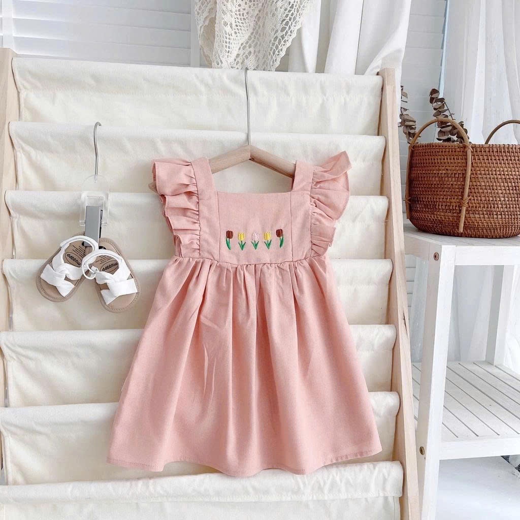 Váy linen mozi cổ vuông tay cánh tiên thêu hoa