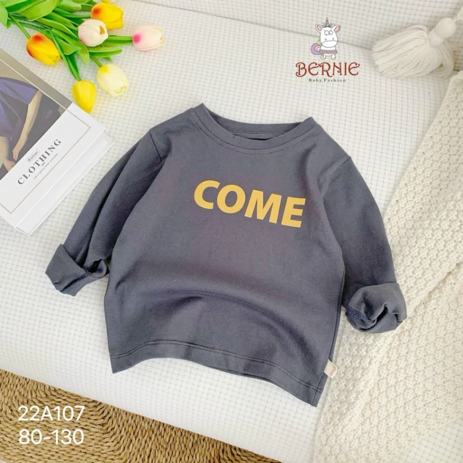 Áo thun cotton dài tay Bernie họa tiết COME cho bé
