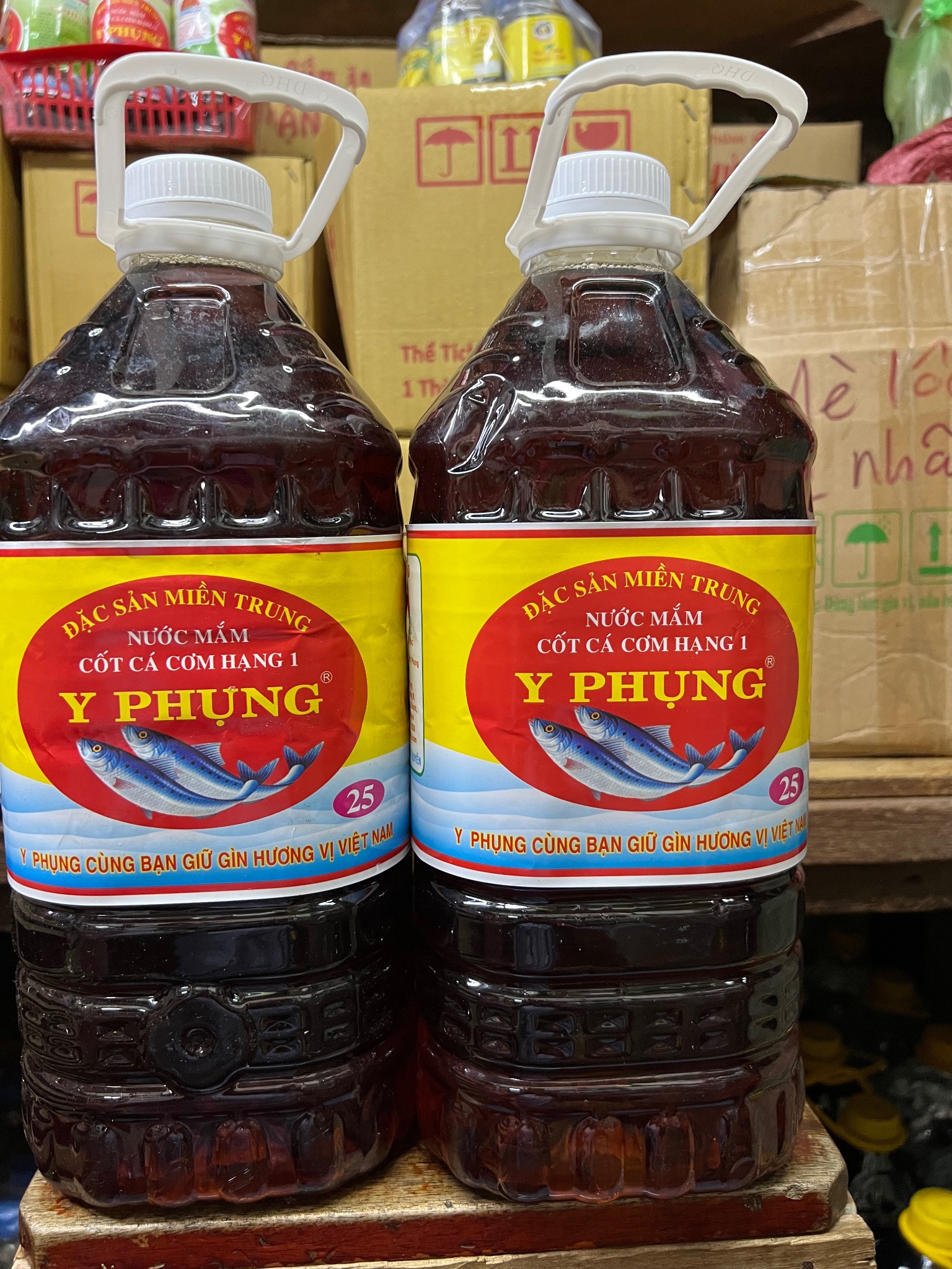 Nước mắm Bình ý phụng 4.8 Lít