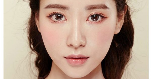 PHONG CÁCH TRANG ĐIỂM MÙA XUÂN HÚT MẮT