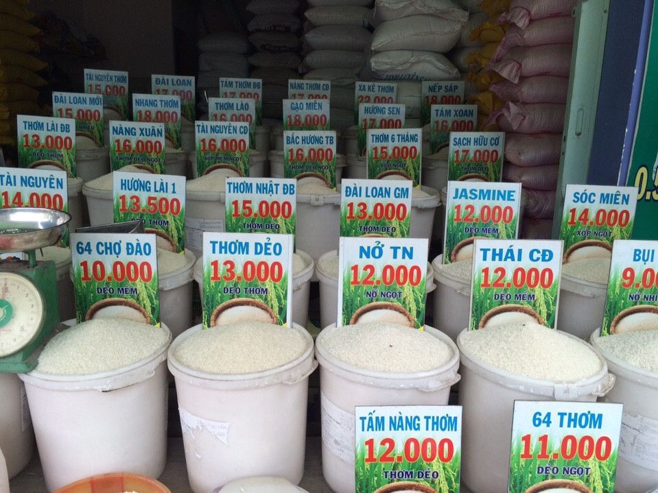 Cách trưng bày gạo tại cửa hàng