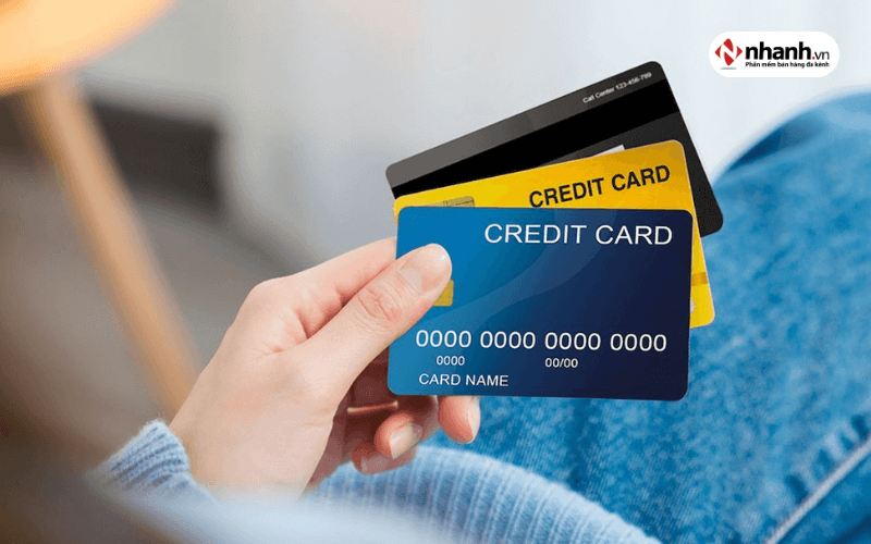 Không nên lạm dụng thẻ tín dụng