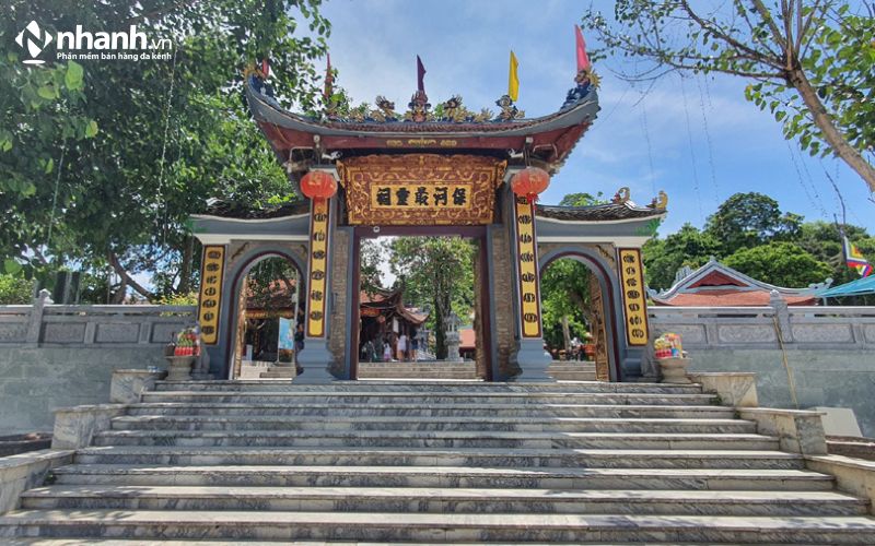 Đền Ông Hoàng Bảy - Lào Cai