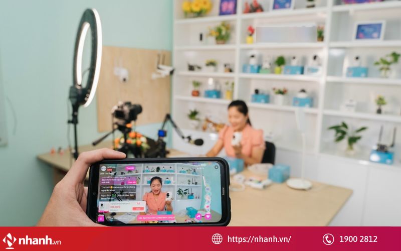 Chuẩn bị kỹ lưỡng công cụ hỗ trợ livestream, kết nối