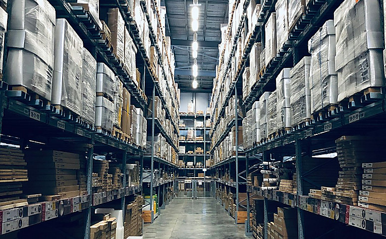 Kiểm soát hàng tồn kho và tối ưu vận hành kho bãi