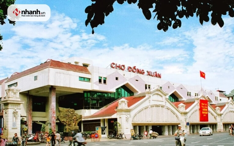 Chợ Đồng Xuân là nơi tìm nguồn hàng thời trang phổ biến