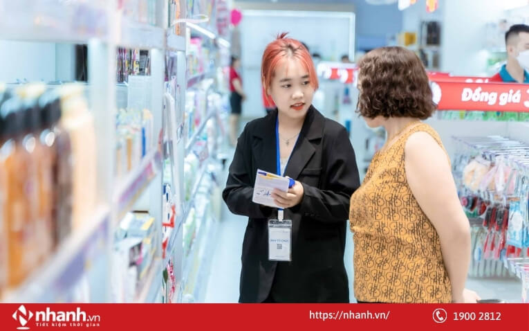 Chuẩn bị kịch bản và đào tạo đội ngũ bán hàng