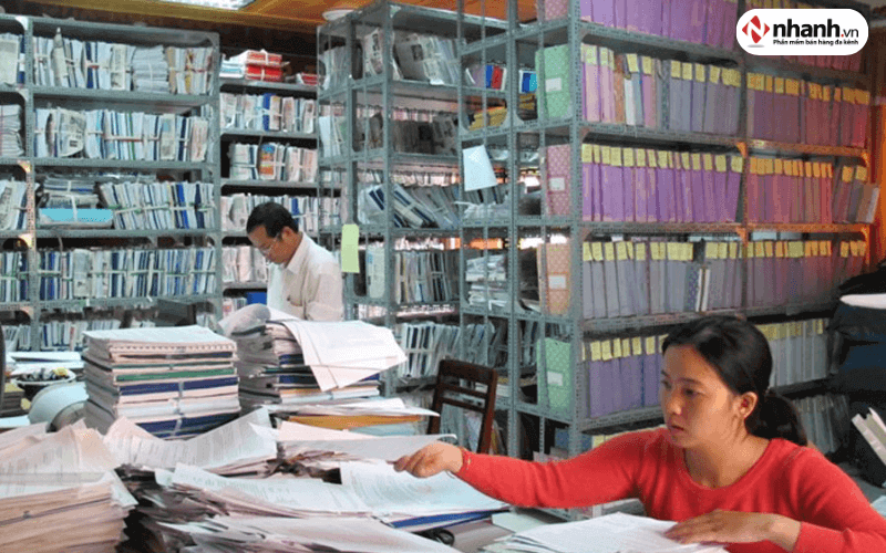 Khó khăn khi quản lý cửa hàng sách, văn phòng phẩm