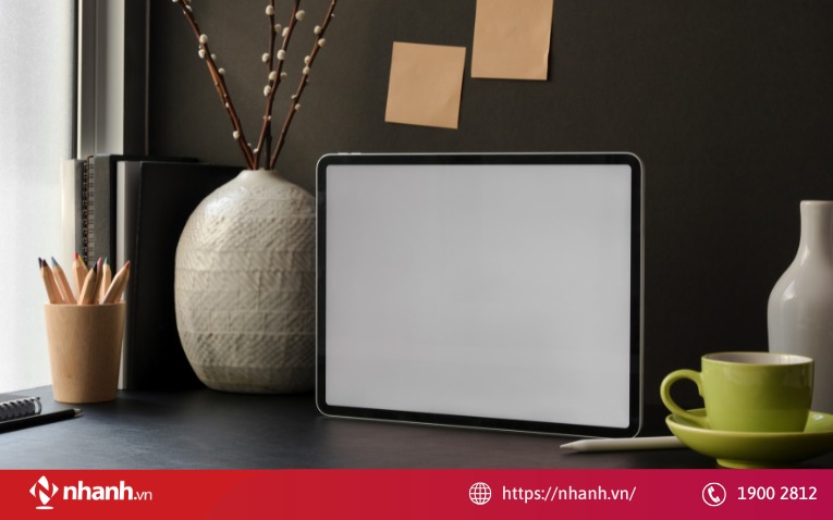 Mô hình, đồ vật trang trí bàn làm việc